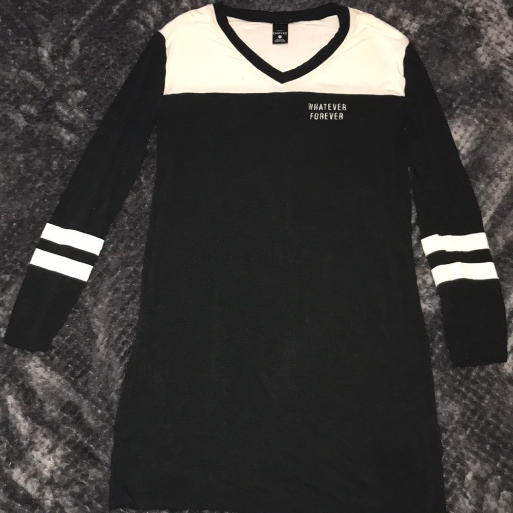 EMPYRE mini long sleeve dress 🌺